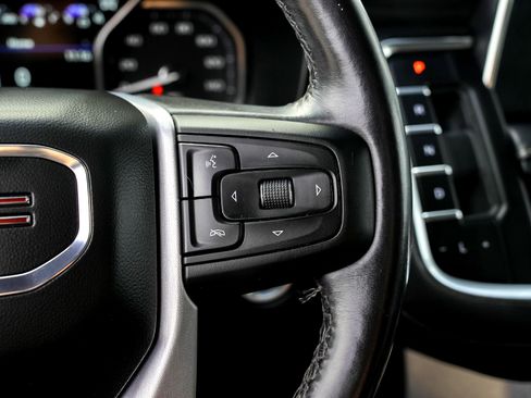 Used 2021 GMC Yukon SLT w/ Rear Media and Nav Package image 14