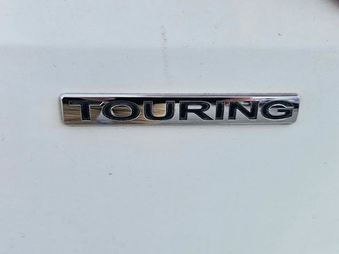 Used 2011 Honda Odyssey Touring image 23