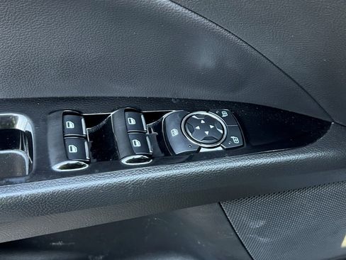 Used 2014 Ford Fusion SE w/ Equipment Group 202A FWD image 15
