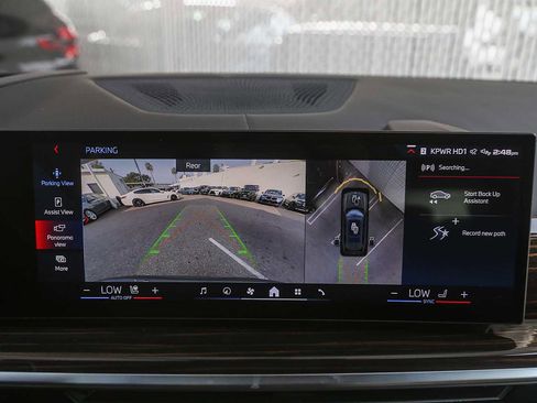 Used 2026 BMW X7 M60i image 21