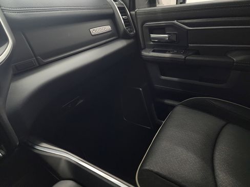 Used 2024 RAM 2500 Laramie w/ Night Edition image 12