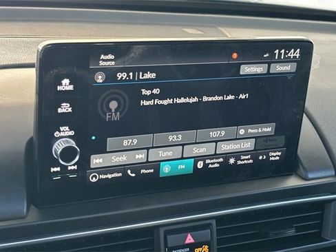 Used 2025 Honda Pilot Touring image 15