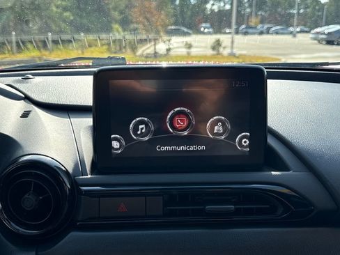 Used 2019 MAZDA MX-5 Miata Sport w/ I-ACTIVSENSE Sport Package image 23