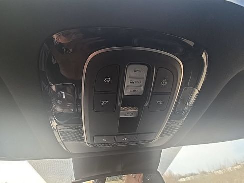 Used 2020 Hyundai Palisade Limited AWD/4WD image 16