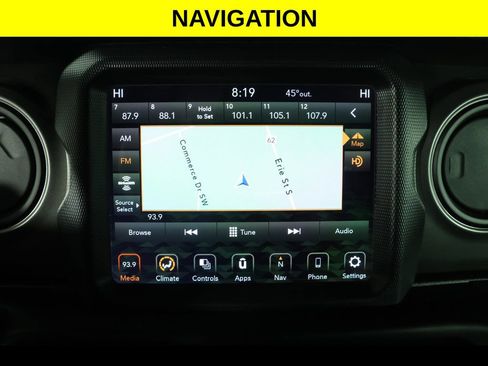 Used 2022 Jeep Gladiator Sport AWD/4WD image 6
