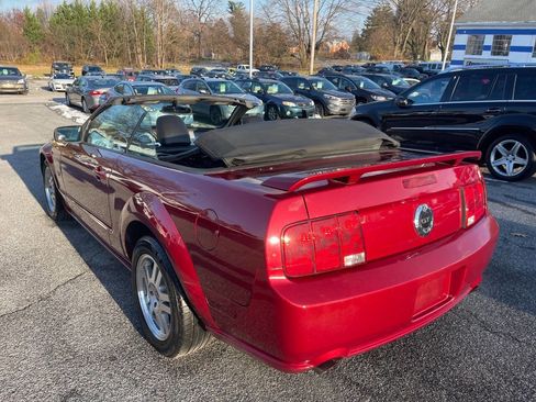 Used 2006 Ford Mustang GT image 11
