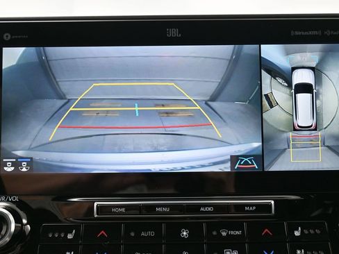 Used 2020 Toyota Highlander Limited image 22