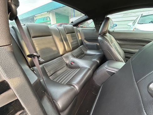 Used 2005 Ford Mustang GT Premium RWD image 17