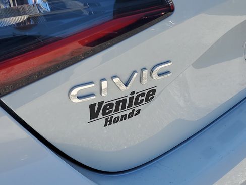 Certified 2025 Honda Civic Sport image 8
