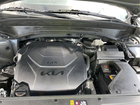 Used 2024 Kia Telluride EX AWD/4WD image 11