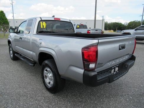 Used 2019 Toyota Tacoma SR RWD image 6