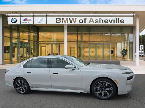 New 2025 BMW i7 eDrive50 image 1