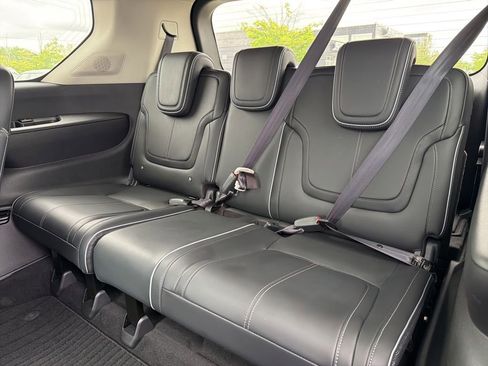 Used 2025 INFINITI QX80 Sensory w/ Premium Cargo Package AWD/4WD image 9