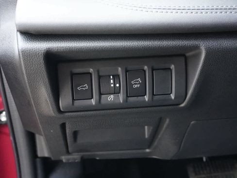 Used 2025 Subaru Outback Touring image 13