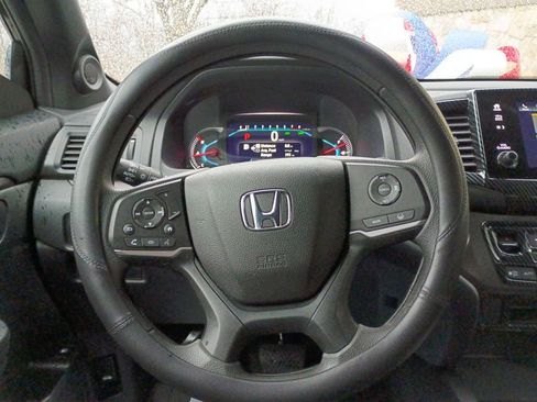 Used 2021 Honda Passport Sport image 14