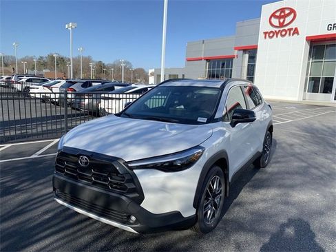 New 2026 Toyota Corolla Cross XLE image 4