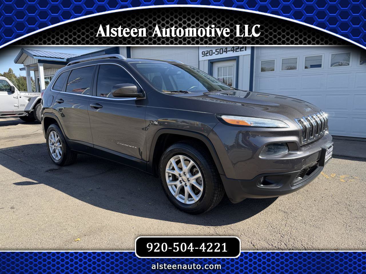 Used 2014 Jeep Cherokee Latitude w/ Cold Weather Group AWD/4WD image 1