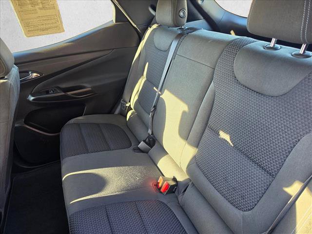 Used 2022 Chevrolet Bolt EUV LT w/ Comfort Package FWD image 19