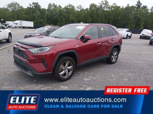 Used 2020 Toyota RAV4 Limited AWD/4WD image 4