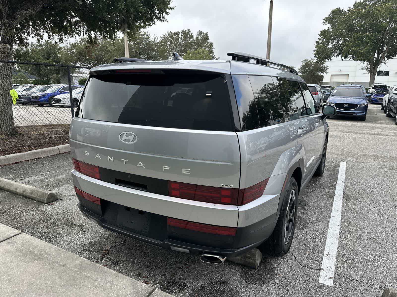 Used 2024 Hyundai Santa Fe SEL AWD/4WD image 8