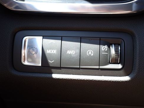 New 2026 GMC Acadia Denali Ultimate AWD/4WD image 18
