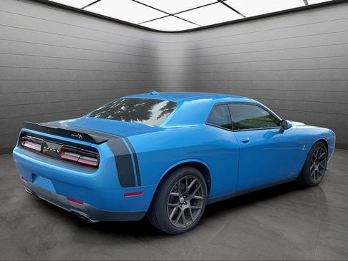 Used 2016 Dodge Challenger R/T Scat Pack image 7