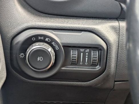 Used 2021 Jeep Wrangler Unlimited Sahara AWD/4WD image 23