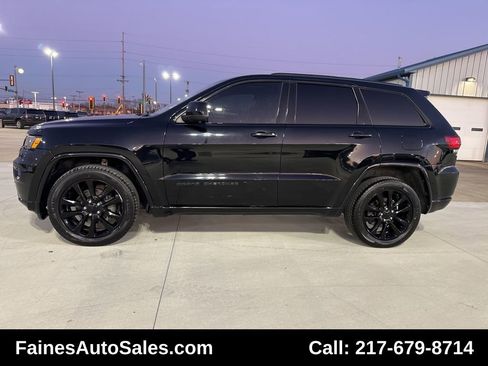 Used 2019 Jeep Grand Cherokee Altitude image 7