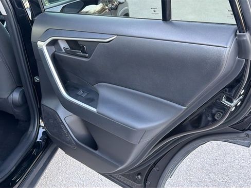 Certified 2025 Toyota RAV4 LE image 39