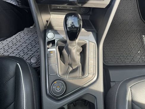 Used 2024 Volkswagen Tiguan SEL R-Line AWD/4WD image 22