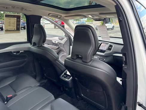 Certified 2023 Volvo XC90 B5 Core w/ Climate Package AWD/4WD image 37