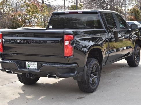 Used 2025 Chevrolet Silverado 1500 Custom Trail Boss w/ Midnight Edition image 8