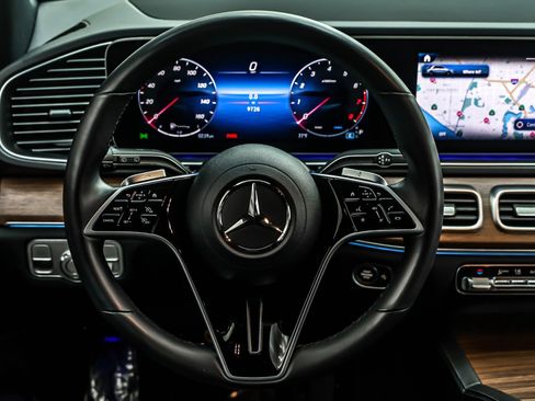 Certified 2025 Mercedes-Benz GLE 350 4MATIC image 18