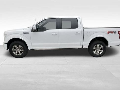 Used 2017 Ford F150 Lariat w/ Equipment Group 502A Luxury AWD/4WD image 5