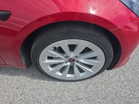 Used 2022 Tesla Model 3 Long Range AWD/4WD image 11
