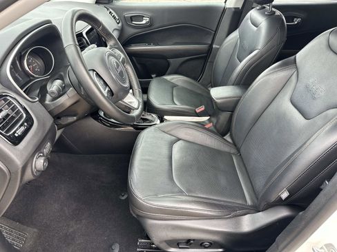 Used 2019 Jeep Compass Limited AWD/4WD image 18