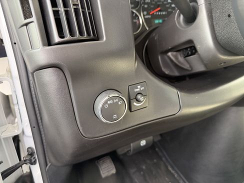New 2026 Chevrolet Express 4500 w/ Power Convenience Package RWD image 14