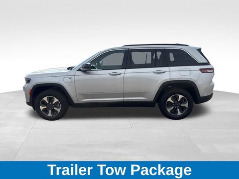 Used 2025 Jeep Grand Cherokee Limited 4xe w/ Trailer Tow Package AWD/4WD image 3
