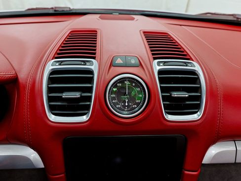 Used 2016 Porsche Boxster Spyder image 83