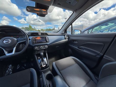 Used 2025 Nissan Versa SV image 33