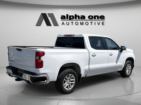 Used 2021 Chevrolet Silverado 1500 LT w/ Z71 Off-Road Package AWD/4WD image 5
