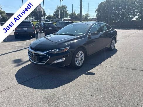 Used 2025 Chevrolet Malibu LT FWD image 7