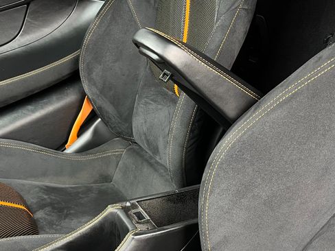 Used 2016 McLaren 570S Coupe image 20