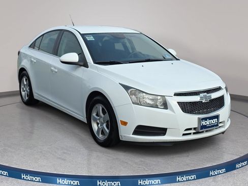 Used 2014 Chevrolet Cruze LT FWD image 4