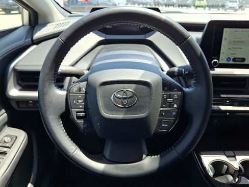 Used 2025 Toyota Prius LE FWD image 20