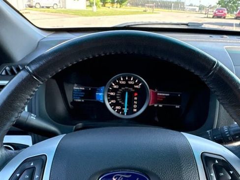 Used 2014 Ford Explorer XLT w/ Equipment Group 202A AWD/4WD image 25