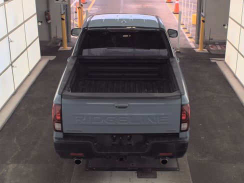 Used 2024 Honda Ridgeline Sport image 8