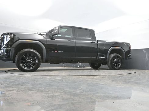 Used 2025 GMC Sierra 2500 AT4 AWD/4WD image 38