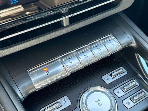 New 2026 Lincoln Nautilus Reserve w/ Jet Appearance Package AWD/4WD image 22