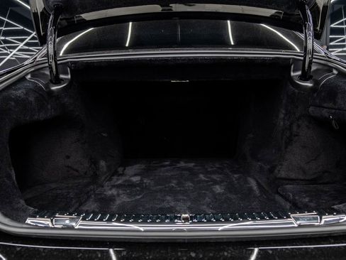 Used 2025 Rolls-Royce Phantom Sedan image 18